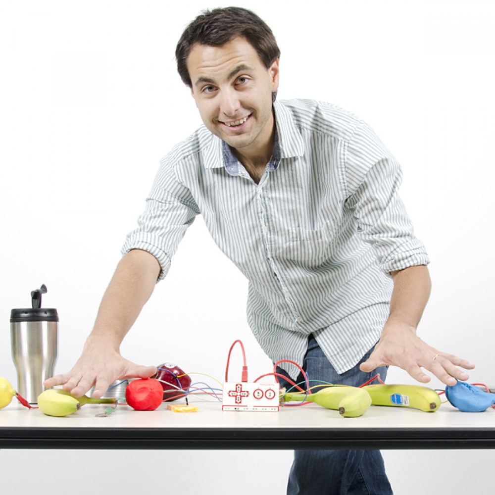 Набор Makey Makey - Deluxe Kit